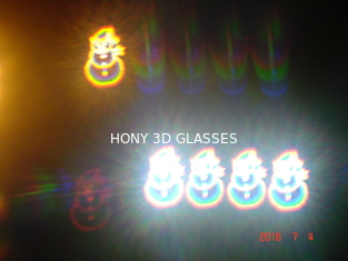 Vidrios de la difracción del papel del arco iris de los vidrios de los fuegos artificiales del partido 3D del muñeco de nieve de la Navidad