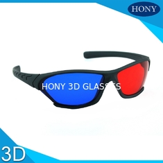 Las lentes azules rojas granangulares de los vidrios plásticos del anáglifo 3D ennegrecen el marco